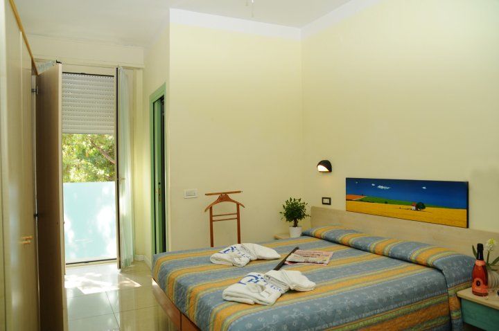 Hotel Calypso- Rimini Marina Centro Zewnętrze zdjęcie
